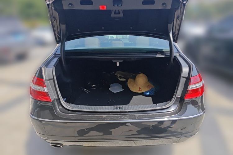 Used Mercedes-Benz E-Class 2011 E 260 L CGI Fashion Model Trunk