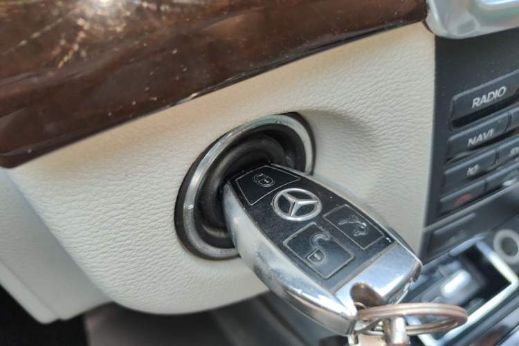 Used Mercedes-Benz E-Class 2011 E 200 L CGI Elegant Model Vehicle Key