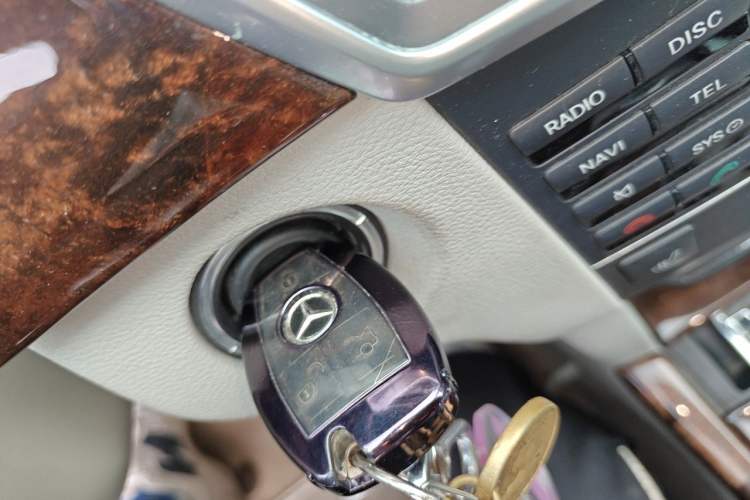 Used Mercedes-Benz E-Class 2011 E 200 L CGI Elegant Model Vehicle Key
