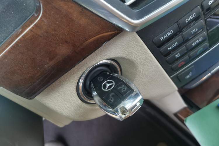 Used Mercedes-Benz E-Class 2011 E 300 L Elegant Model Vehicle Key