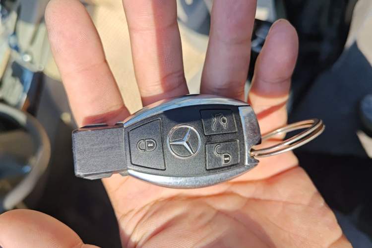 Used Mercedes-Benz E-Class 2011 E 200 L CGI Elegant Model Vehicle Key