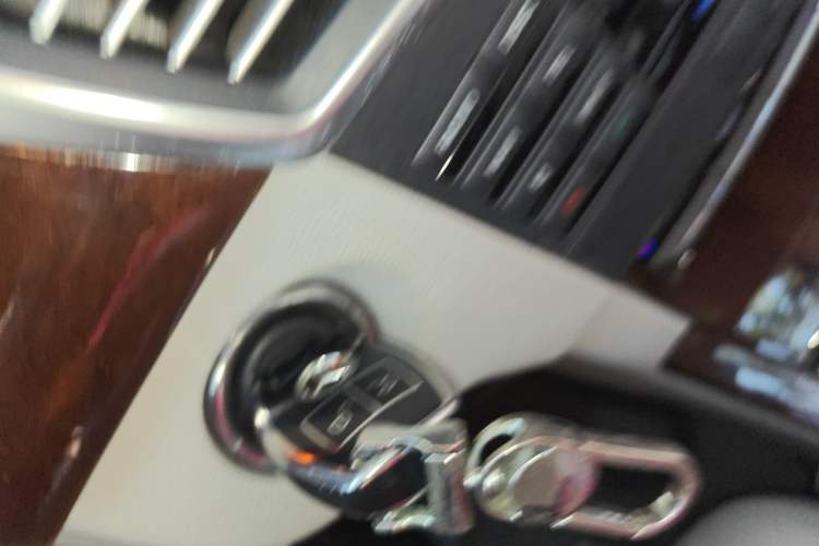 Used Mercedes-Benz E-Class 2011 E 200 L CGI Elegant Model Vehicle Key