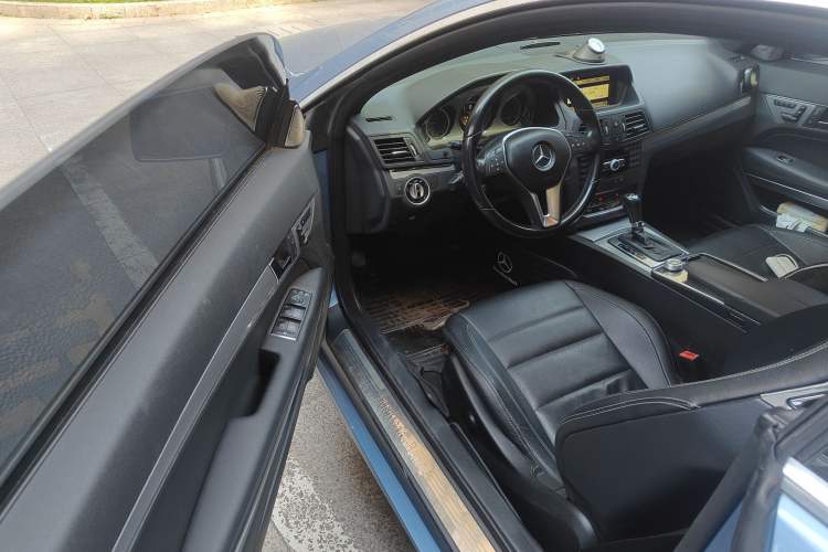 Used Mercedes-Benz E-Class 2011 E 260 CGI Coupe Driver Seat
