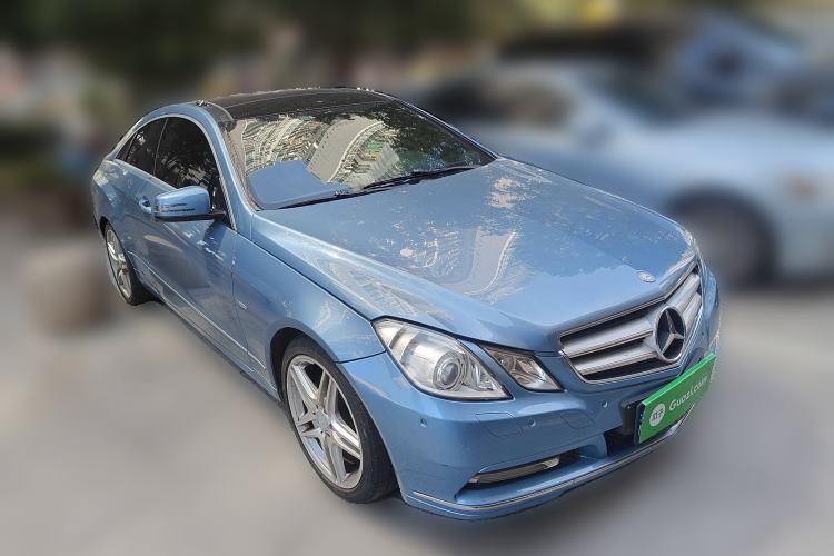 Used Mercedes-Benz E-Class 2011 E 260 CGI Coupe Front Right 45 Deg