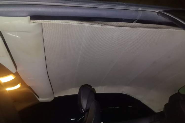 Used Mercedes-Benz E-Class 2011 E 260 CGI Convertible Edition Headliner