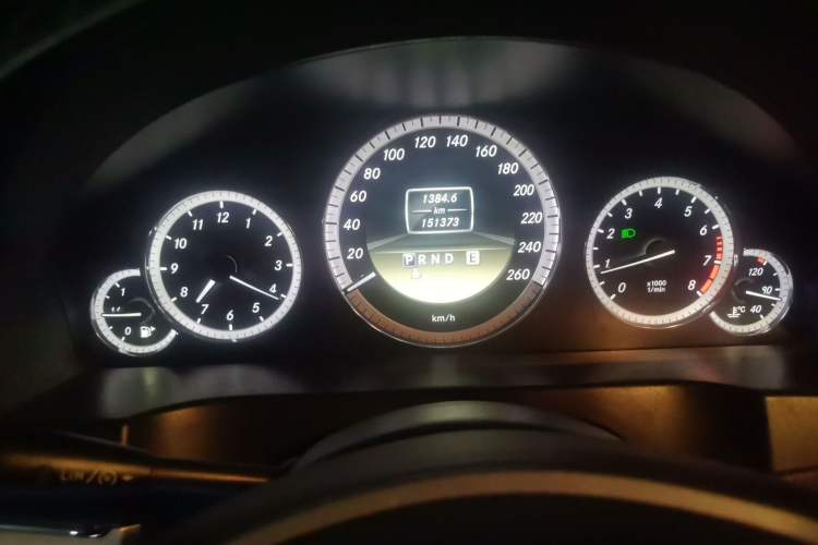 Used Mercedes-Benz E-Class 2011 E 260 CGI Convertible Edition Instrument Cluster