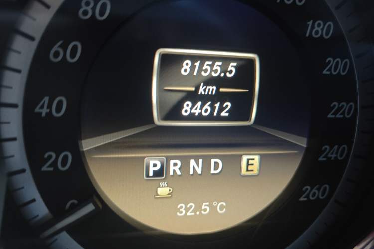 Used Mercedes-Benz E-Class 2011 E 260 CGI Coupe Odometer Close Up