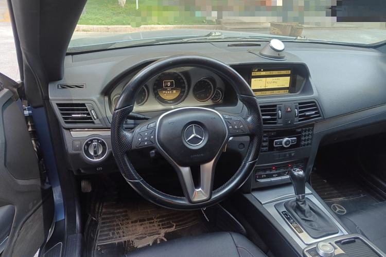 Used Mercedes-Benz E-Class 2011 E 260 CGI Coupe Steering Wheel