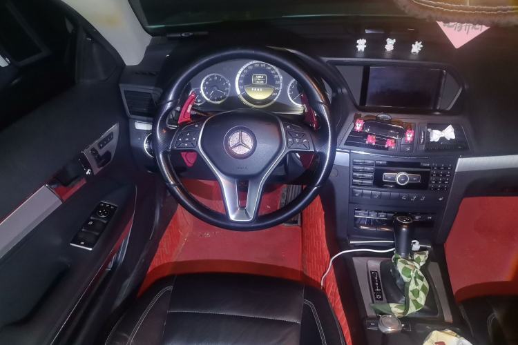 Used Mercedes-Benz E-Class 2011 E 260 CGI Convertible Edition Steering Wheel