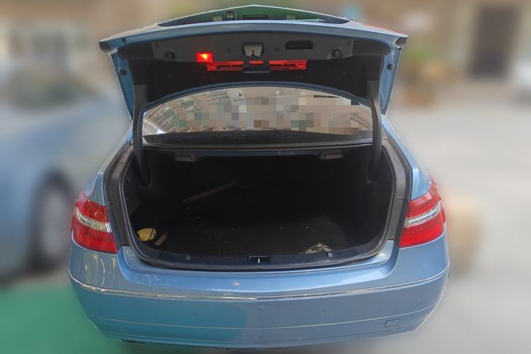 Used Mercedes-Benz E-Class 2011 E 260 CGI Coupe Trunk