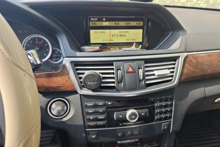 Used Mercedes-Benz E-Class 2011 E 300 L Elegant Model Audio And AC Panel