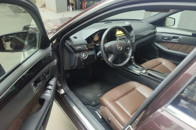 Used Mercedes-Benz E-Class 2011 E 260 L CGI Fashion Model Driver Seat