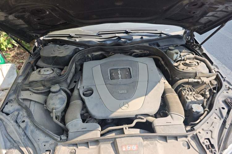Used Mercedes-Benz E-Class 2011 E 300 L Elegant Model Engine Bay