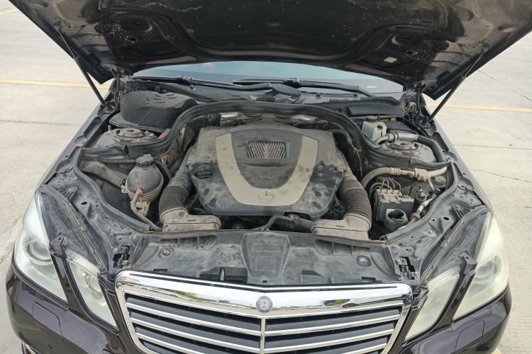 Used Mercedes-Benz E-Class 2011 E 300 L Elegant Model Engine Bay