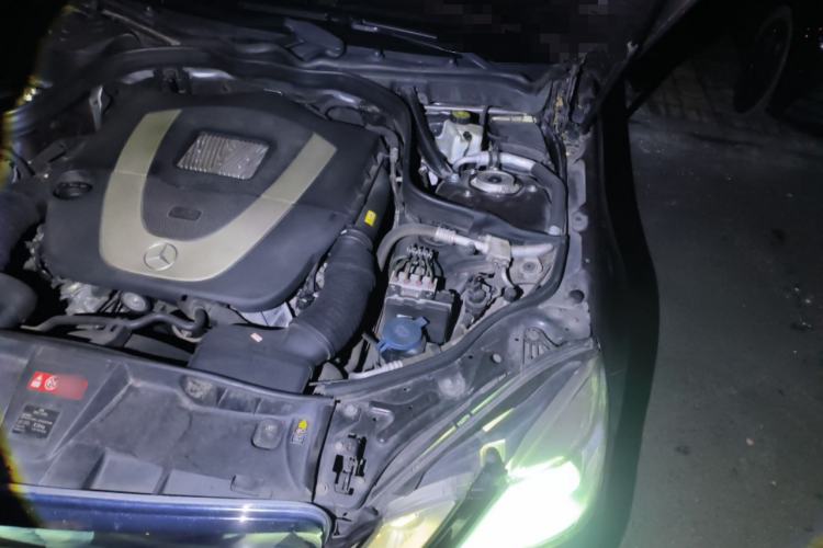 Used Mercedes-Benz E-Class 2011 E 300 L Elegant Model Engine Bay Left