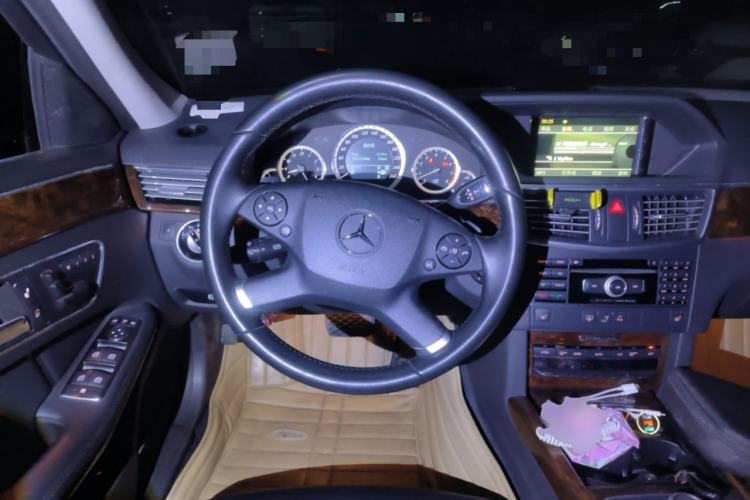 Used Mercedes-Benz E-Class 2011 E 300 L Elegant Model Steering Wheel