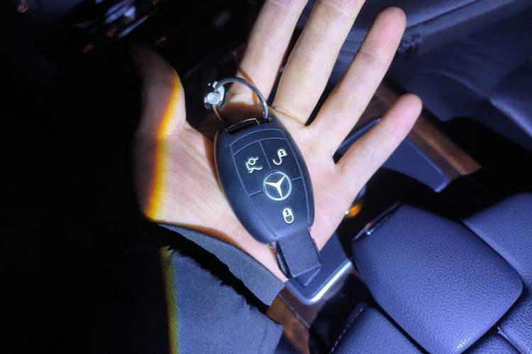 Used Mercedes-Benz E-Class 2011 E 300 L Elegant Model Vehicle Key