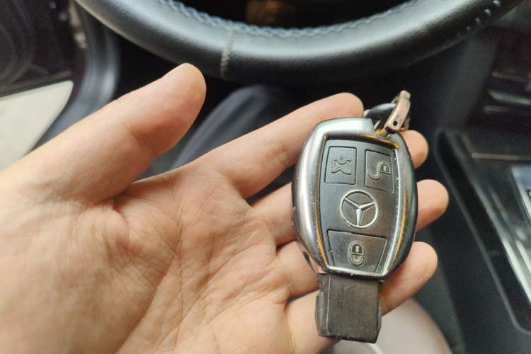 Used Mercedes-Benz E-Class 2011 E 260 L CGI Fashion Model Vehicle Key