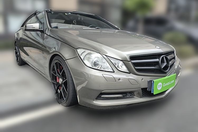 Used Mercedes-Benz E-Class 2011 E 260 CGI Coupe Front Right 45 Deg