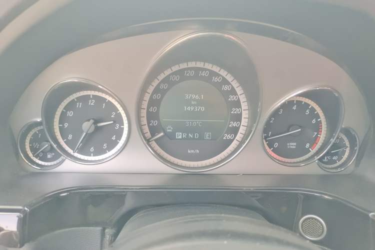 Used Mercedes-Benz E-Class 2011 E 260 L CGI Fashion Model Instrument Cluster