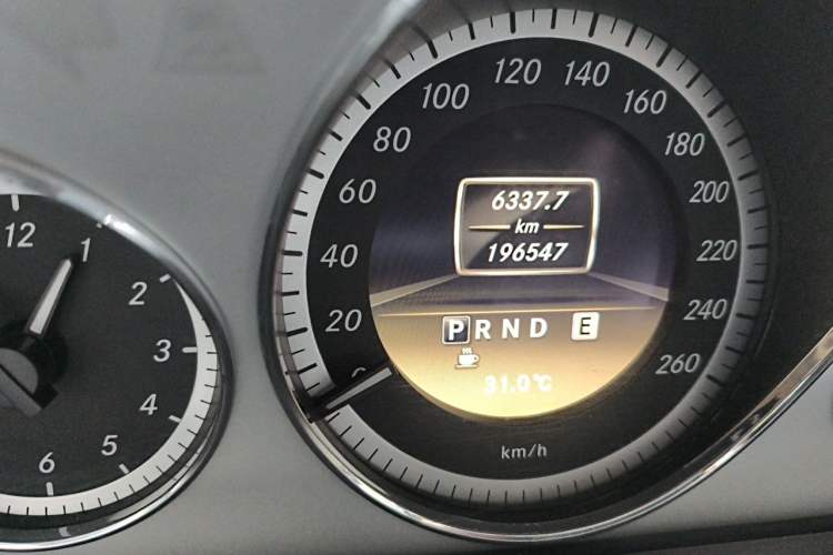 Used Mercedes-Benz E-Class 2011 E 260 CGI Coupe Odometer Close Up