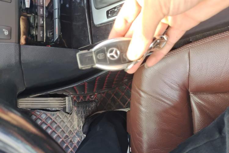 Used Mercedes-Benz E-Class 2011 E 260 L CGI Fashion Model Vehicle Key