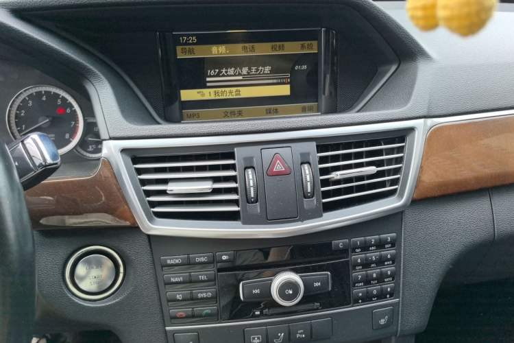 Used Mercedes-Benz E-Class 2011 E 300 L Elegant Model Audio And AC Panel