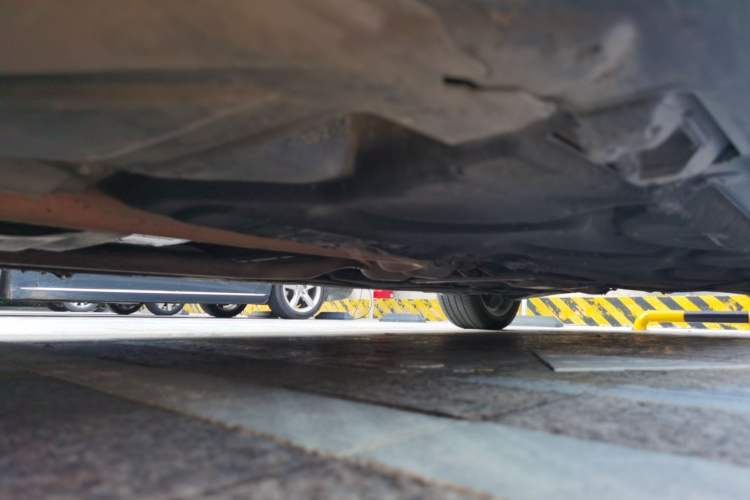 Used Mercedes-Benz E-Class 2011 E 300 L Fashion Prestige Model Chassis Front Left