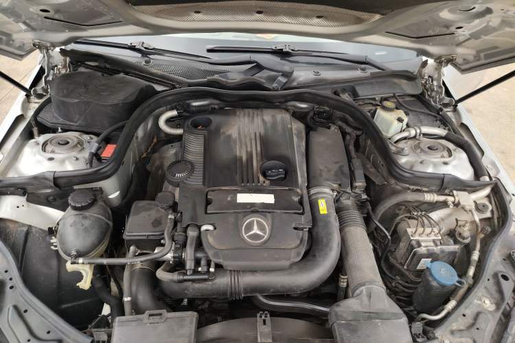 Used Mercedes-Benz E-Class 2011 E 200 L CGI Elegant Model Engine Bay