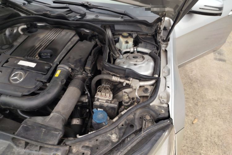 Used Mercedes-Benz E-Class 2011 E 200 L CGI Elegant Model Engine Bay Left