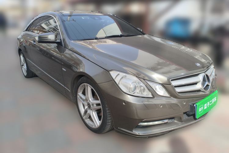 Used Mercedes-Benz E-Class 2011 E 260 CGI Coupe Front Right 45 Deg