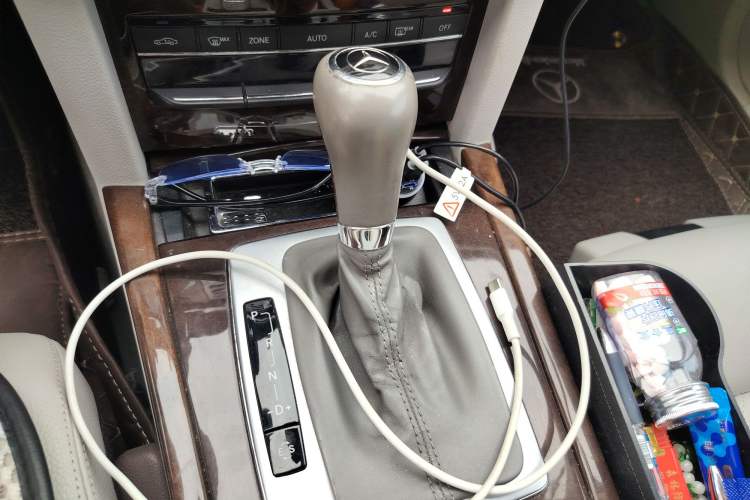 Used Mercedes-Benz E-Class 2011 E 200 L CGI Elegant Model Gear Lever
