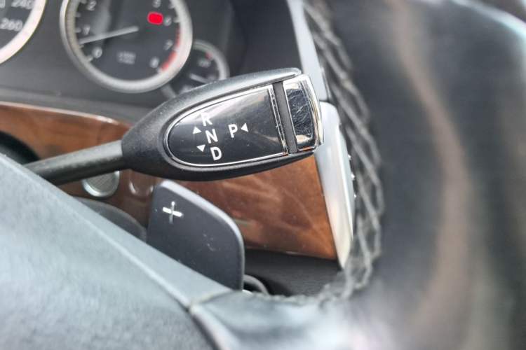 Used Mercedes-Benz E-Class 2011 E 300 L Elegant Model Gear Lever