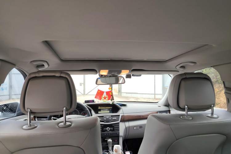 Used Mercedes-Benz E-Class 2011 E 200 L CGI Elegant Model Headliner