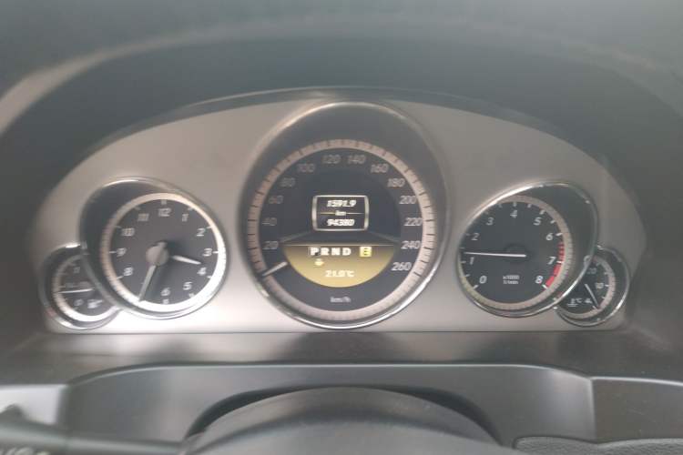 Used Mercedes-Benz E-Class 2011 E 260 CGI Coupe Instrument Cluster