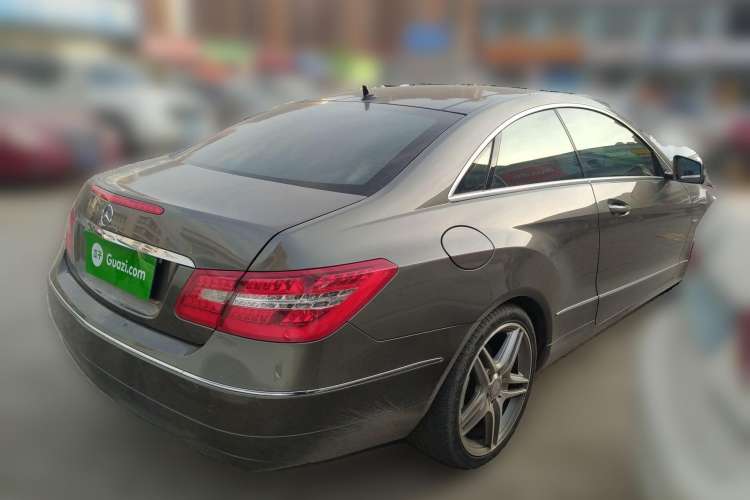 Used Mercedes-Benz E-Class 2011 E 260 CGI Coupe Rear Right 45 Deg