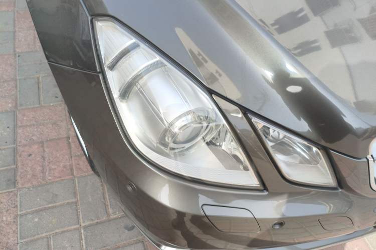 Used Mercedes-Benz E-Class 2011 E 260 CGI Coupe Right Front Headlight