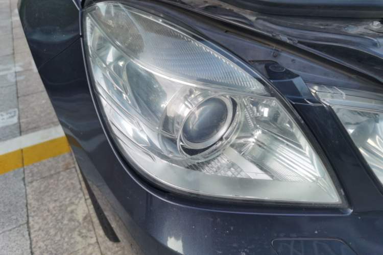 Used Mercedes-Benz E-Class 2011 E 300 L Fashion Prestige Model Right Front Headlight