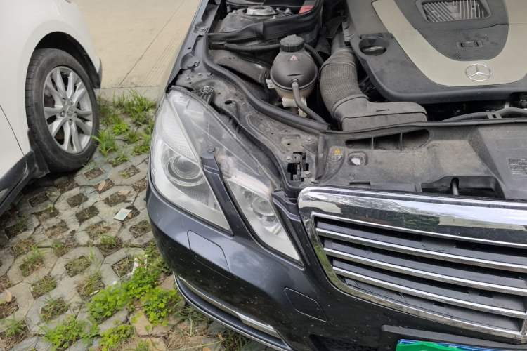 Used Mercedes-Benz E-Class 2011 E 300 L Elegant Model Right Front Headlight