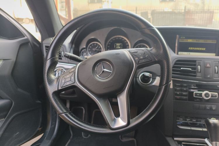 Used Mercedes-Benz E-Class 2011 E 260 CGI Coupe Steering Wheel