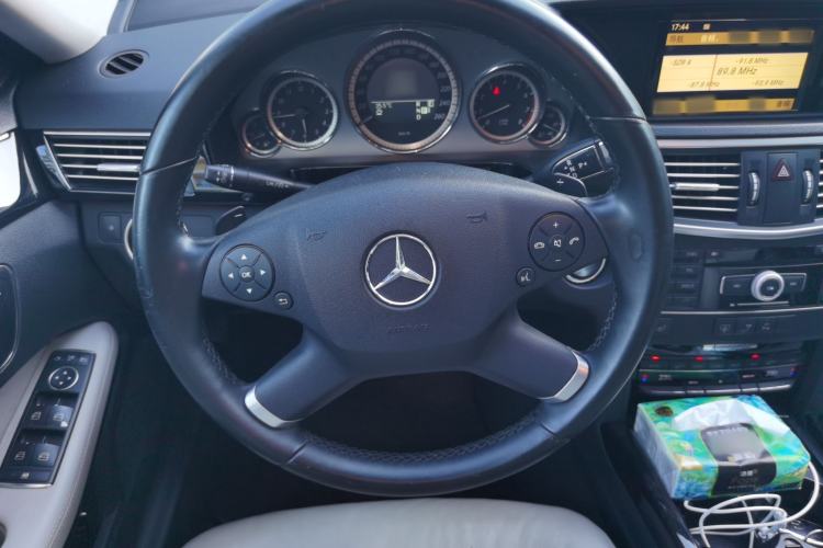 Used Mercedes-Benz E-Class 2011 E 300 L Fashion Prestige Model Steering Wheel