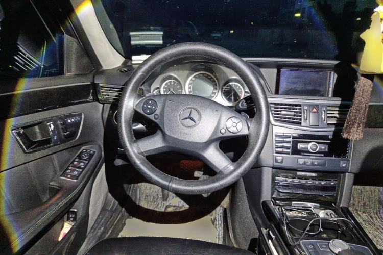 Used Mercedes-Benz E-Class 2011 E 300 L Fashion Prestige Model Steering Wheel