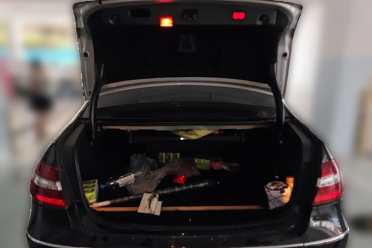 Used Mercedes-Benz E-Class 2011 E 300 L Fashion Prestige Model Trunk