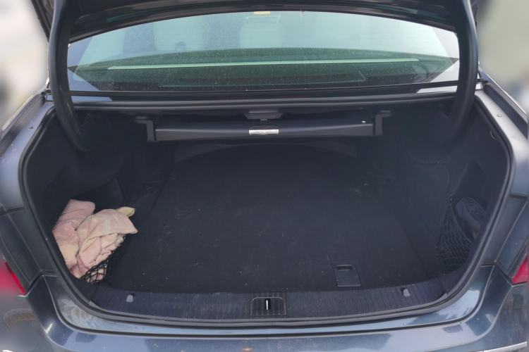 Used Mercedes-Benz E-Class 2011 E 300 L Fashion Prestige Model Trunk