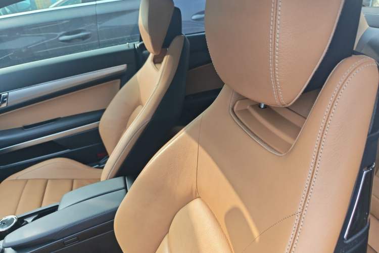 Used Mercedes-Benz E-Class 2011 E 260 CGI Coupe Left Front Seat