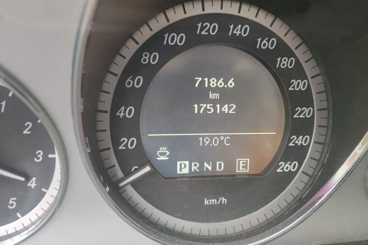 Used Mercedes-Benz E-Class 2011 E 260 CGI Convertible Edition Odometer Close Up