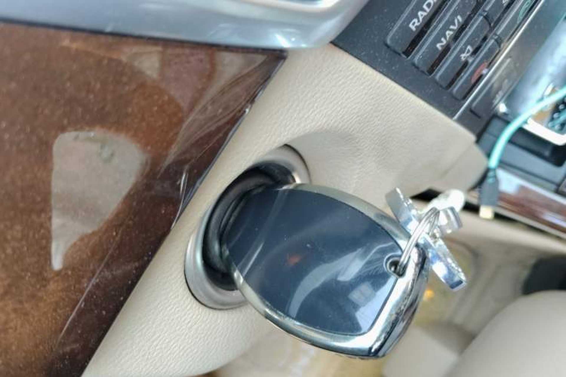 Used Mercedes-Benz E-Class 2011 E 200 L CGI Elegant Model Vehicle Key