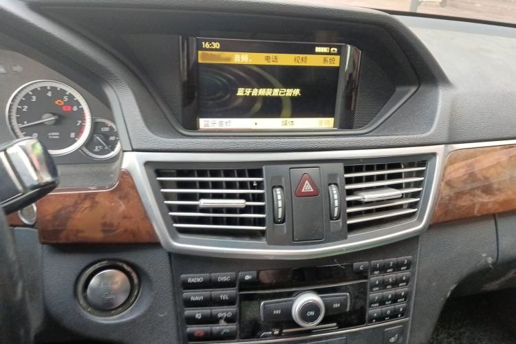 Used Mercedes-Benz E-Class 2011 E 300 L Elegant Model Audio And AC Panel
