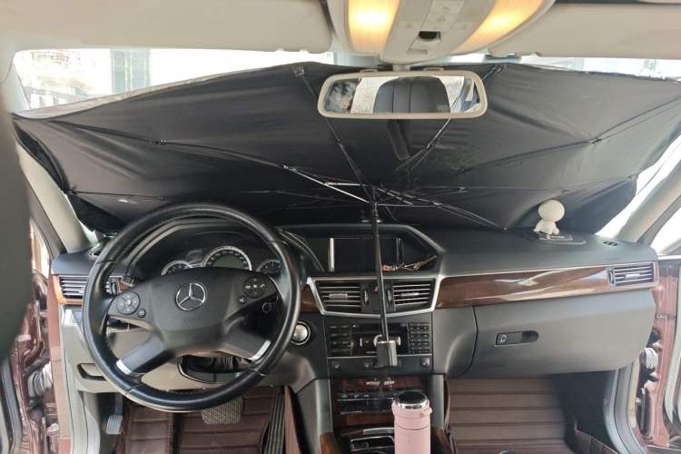 Used Mercedes-Benz E-Class 2011 E 300 L Elegant Model Center Console
