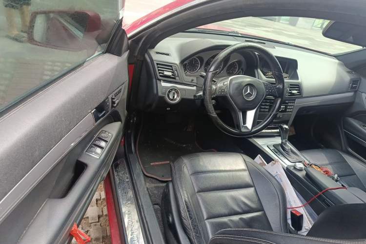 Used Mercedes-Benz E-Class 2011 E 260 CGI Coupe Driver Seat